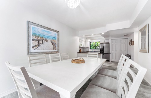 Siesta Key Apartment | Just Beachy by Beachside Management