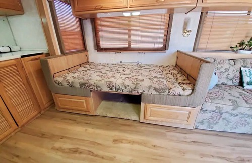Las Cruces House | Just off 70, secluded, major week/month discounts.