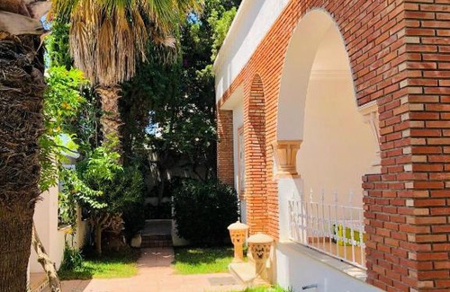 Kelibia House | Kèlibia Beach Dar Magdoline les pieds dans l’eau