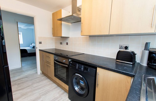 Peterborough Apartment | K Suites - Lovely 2 bedroom w/ Parking on Site