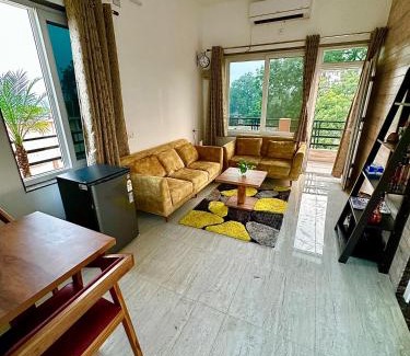 Varanasi House | Kaashi Flora (Modern Suite)