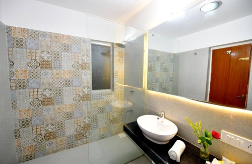 Bharatpur Hotel | Kadamb Kunj Resort - Bharatpur