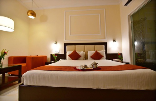 Bharatpur Hotel | Kadamb Kunj Resort - Bharatpur