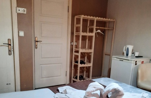 Kadikoy House | Kadikoy Can Suit