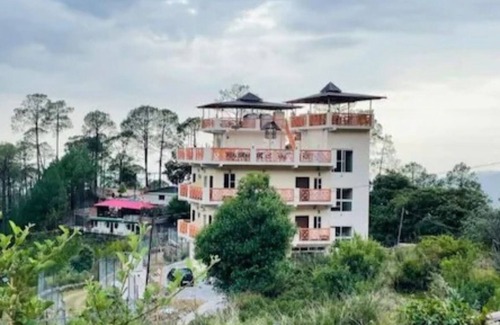 Lansdowne Hotel | Kafal Gates