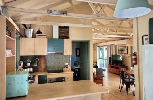 Kalimna Cottage | Kalimna Woods Cottages