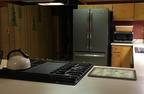 Kalkaska Cottage | Kalkaska Getaway: Autumn Adventures Begin Here – Hike, Ride & Relax
