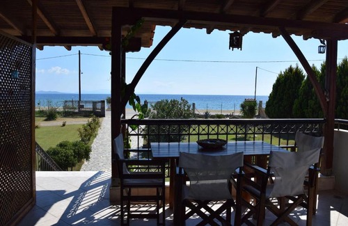 Polygyros Apartment | Kalyves beach - seafront apartment