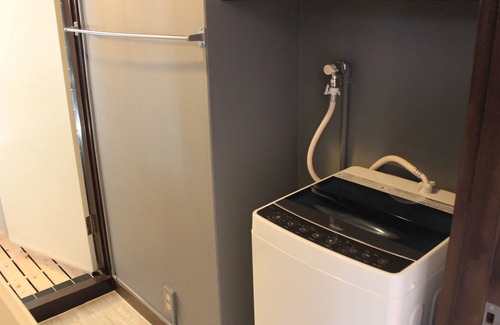 Kotsubo Apartment | Kamakura Isogo Marina / Family Type / KH201 / 62㎡ / Fully equipped with clothes dryer