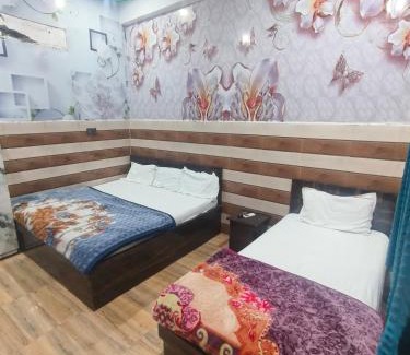 Vrindavan House | Kamal Dham Hotel - Near Prem Mandir