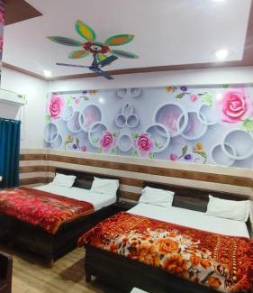 Vrindavan House | Kamal Dham Hotel - Near Prem Mandir