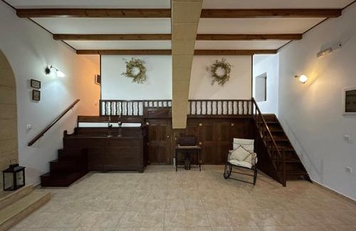 Soroni Apartment | KAMARA traditional house