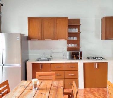 Centro House | Kambal Peregrino