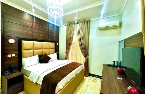 Gwarinpa Estate Hotel | kamzigi luxury apartment