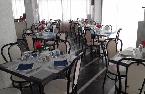 Kardamyli Hotel | Kardamili Beach Hotel