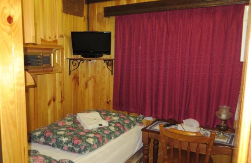 Falls Creek Cabin | Karelia Alpine Lodge