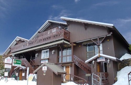 Falls Creek Cabin | Karelia Alpine Lodge