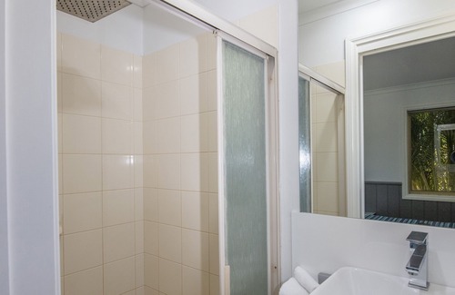Gwelup Resort | Karrinyup Waters Resort