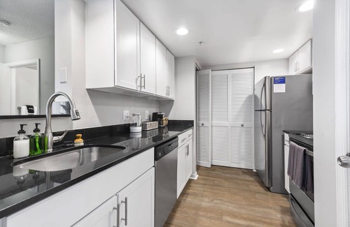 Delray Beach Apartment | Kasa | Tranquil 2 BD + Near Golf Courses | Delray Beach