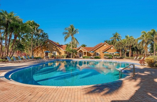 Delray Beach Apartment | Kasa | Tranquil 2 BD + Near Golf Courses | Delray Beach