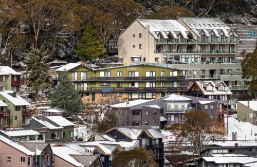 Thredbo Cabin | Kasees Apartments & Mountain Lodge