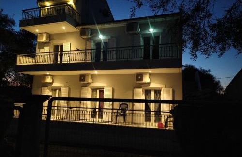 Perivolion House | Katerina Apartments