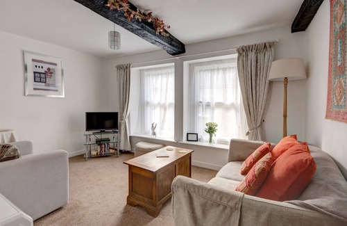 Cirencester Apartment | Katrina's Apartment Cirencester
