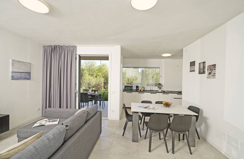 Desenzano del Garda Apartment | Katya Resort Apts by Wonderful Italy