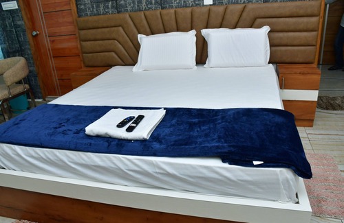 Bapatla Hotel | Kavuri Grand