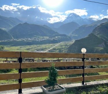 Stepantsminda Apartment | Kazbegi cottage kide- ყაზბეგში კოტეჯი კიდე