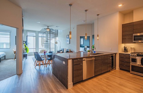 North Scottsdale Apartment | KB - Scottsdale Grand