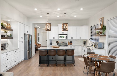 Power Ranch House | KC Oasis POOL W/HOT Tub Family fun for ALL
