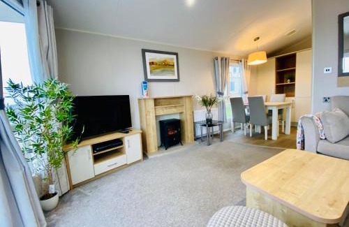 Exmouth House | KEATS CHERRY - Cosy Caravan Retreat at Sandy Bay