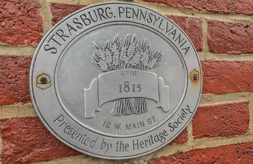 Strasburg House | Kellers Historic Home sits in Center of Strasburg & Amish Country Lancaster Pa