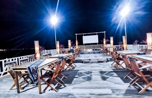 Tanjung Pinang Villa | Kelong Pancing Madu Tiga