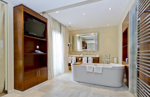 New Golden Mile Hotel | Kempinski Hotel Bahía Beach Resort & Spa