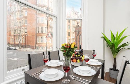 Royal Borough of Kensington and Chelsea Apartment | Kensington Residence
