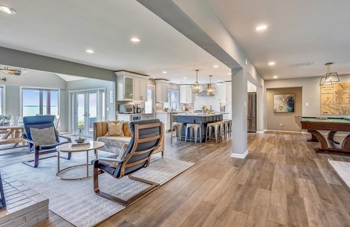 Stevensville House | Kent Island Waterfront | Game Room | Pool | Outdoor Dining | Stunning View