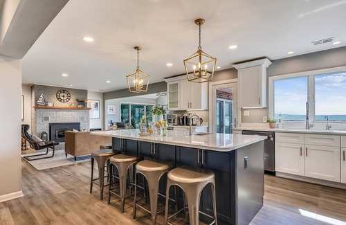 Stevensville House | Kent Island Waterfront | Game Room | Pool | Outdoor Dining | Stunning View