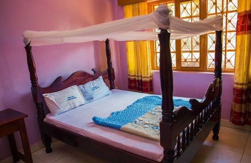 Jinja Hotel | Kenthill Guest House