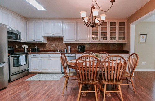 Ocean Springs House | Keri Cove - Includes Golf Cart! Close to beach & downtown Ocean Springs!