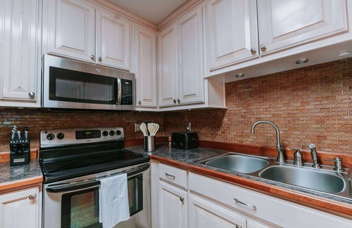 Ocean Springs House | Keri Cove - Includes Golf Cart! Close to beach & downtown Ocean Springs!