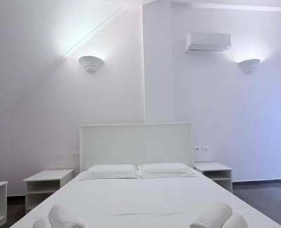 Sakës Hotel | Keshtjella Duka