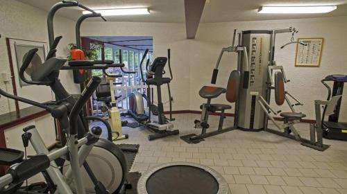 Chalet Village North Ski Chalet | Key Lime Pie, Hot Tub,WIFI, FREE tickets each paid day!