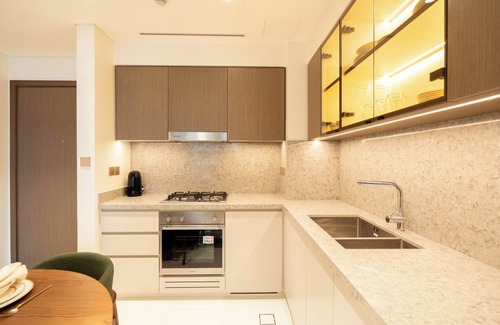 Dubai Marina Apartment | KeyRock - Palm View Luxury Stay in GB