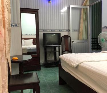 Phuoc Long Hotel | Khách sạn Phú Phương