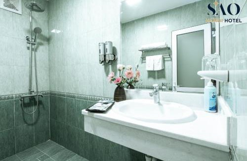 Long Bien Hotel | Khách Sạn Sao