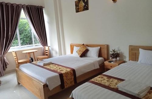 Con Son Hotel | Khách sạn Trọng Tín