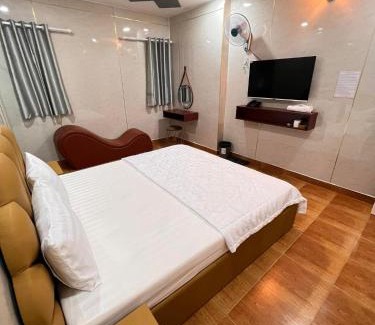 Trung Chanh Hotel | khách sạn Vạn Thành Đạt