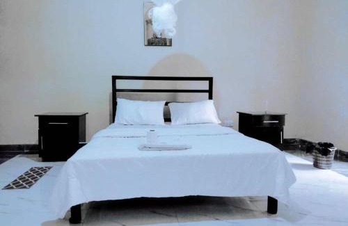 Lilongwe Cabin | Khuzi Lodge